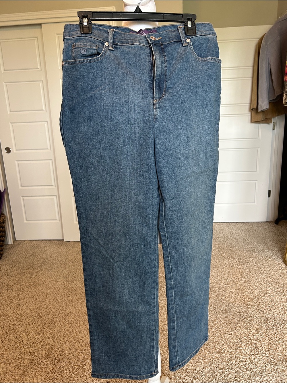 GLORIA VANDERBILT Amanda Straight Leg Jeans Size 12 Short